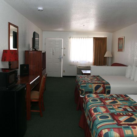 Best Western Colorado River Inn Needles Habitación foto